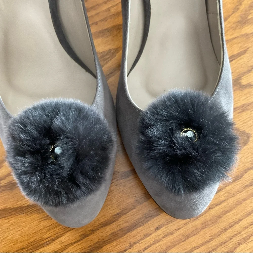 Taryn Rose Made in Italy Grey Suede Fur Accent Heels, Sz 38